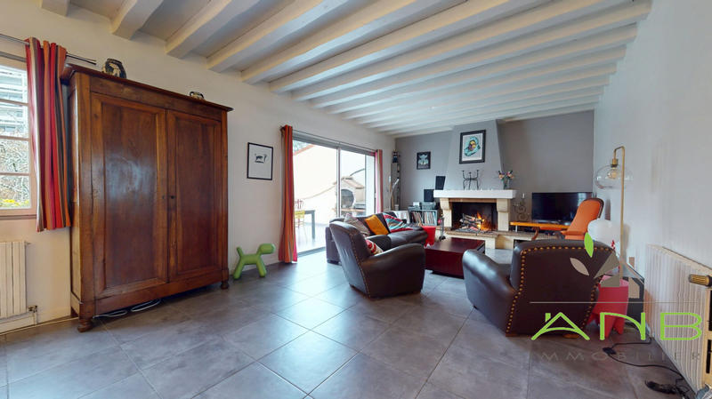 Maison - 188 m² - 9 pièces