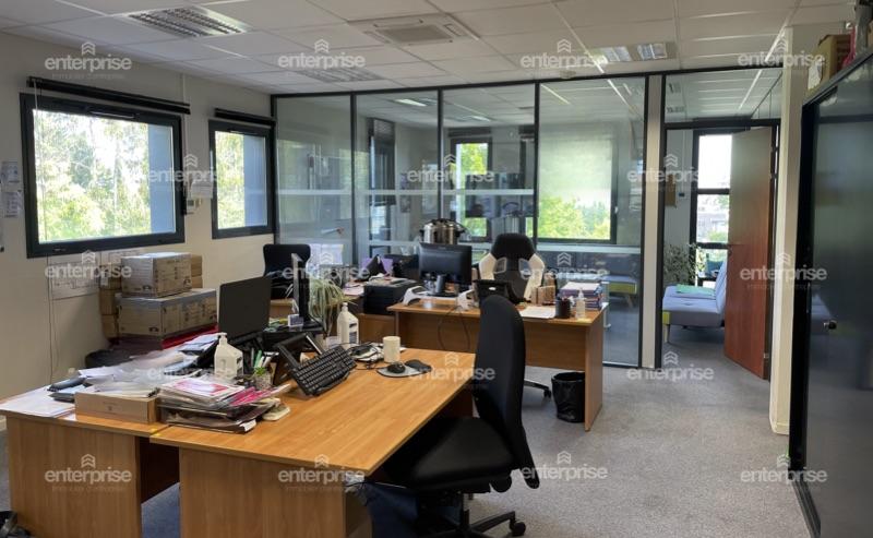 Bureau - 440 m²