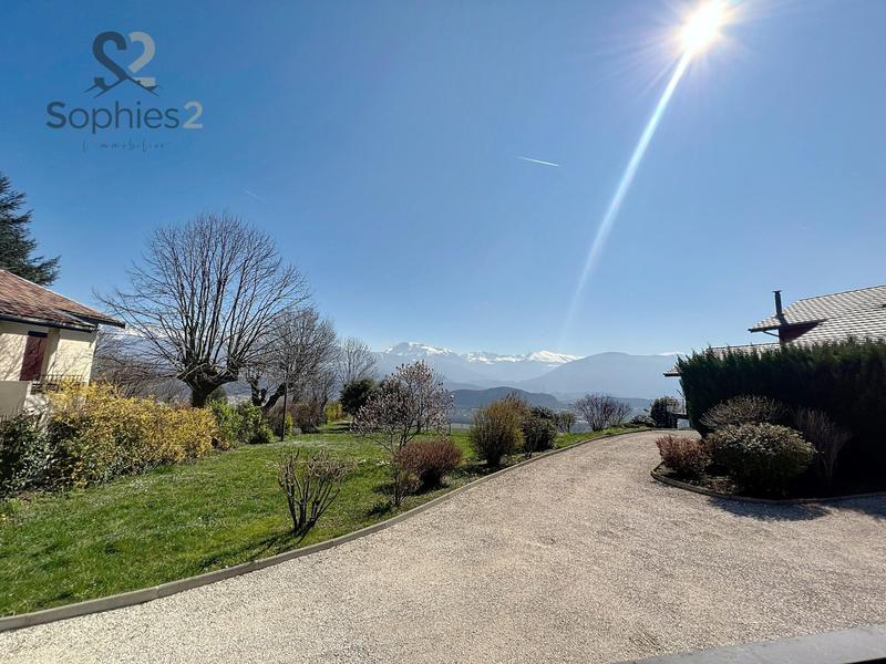 Maison - 169 m² - 5 pièces