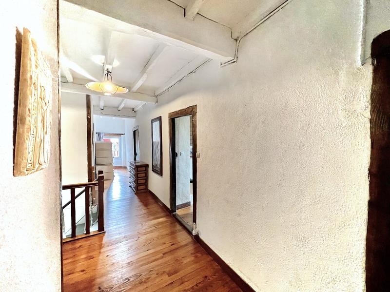 Maison de village - 250 m² - 9 pièces