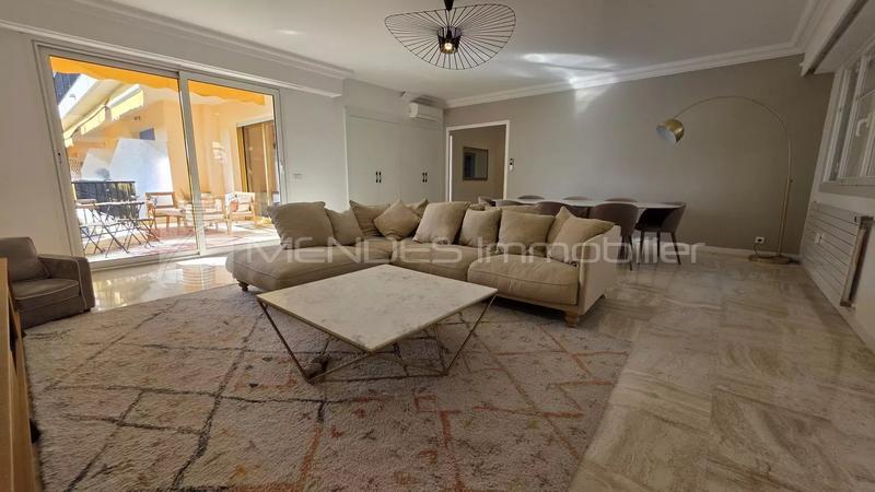 Appartement - 140 m² - 4 pièces