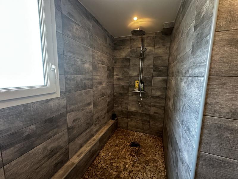 Maison traditionnelle - 88 m² - 7 pièces