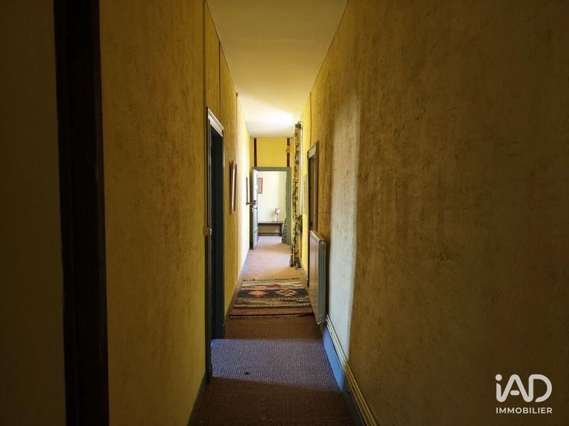 Maison - 235 m² - 5 pièces