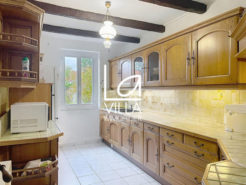 Maison - 210 m² - 7 pièces