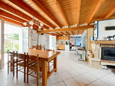 Maison - 92 m² - 4 pièces