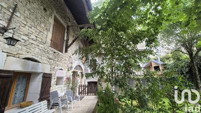 Maison - 192 m² - 8 pièces