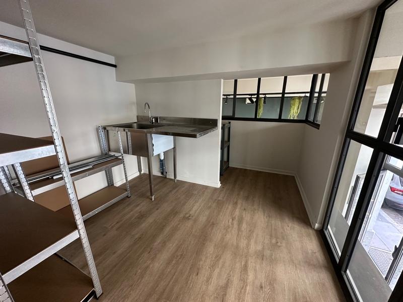 Bureau - 100 m² - 2 pièces