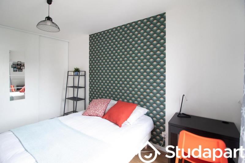 Chambre - 13 m² - 1 pièce