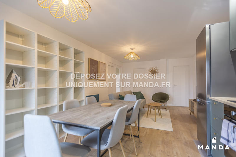 Chambre - 10 m² - 5 pièces