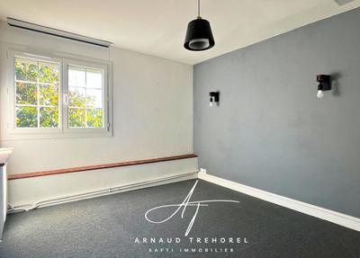 Maison - 164 m² - 8 pièces