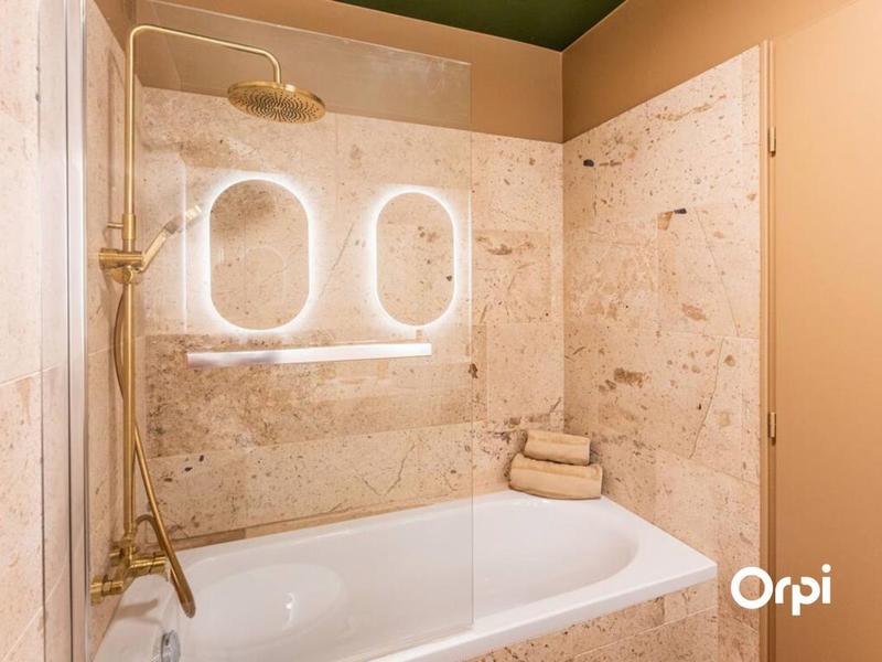 Appartement - 81 m² - 4 pièces