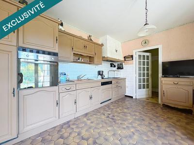 Maison - 201 m² - 6 pièces