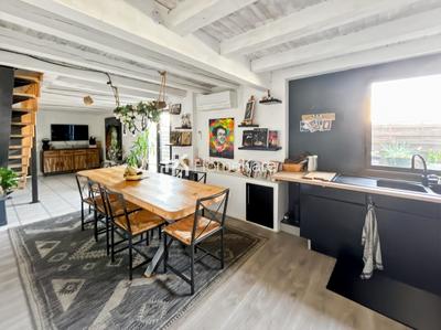 Maison - 200 m² - 7 pièces