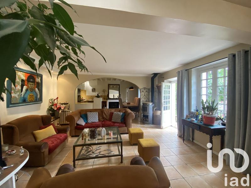 Maison - 241 m² - 6 pièces