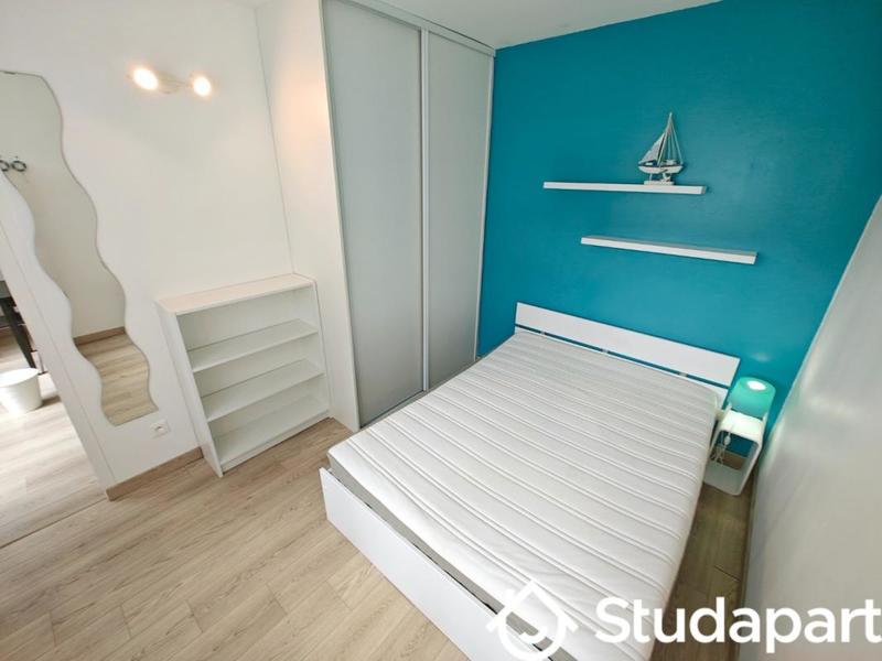 Chambre - 10 m² - 1 pièce
