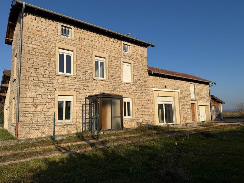 Maison - 200 m² - 8 pièces