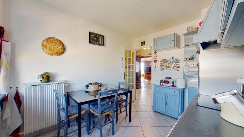 Appartement - 99 m² - 4 pièces