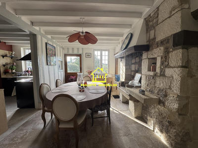 Maison - 193 m² - 5 pièces