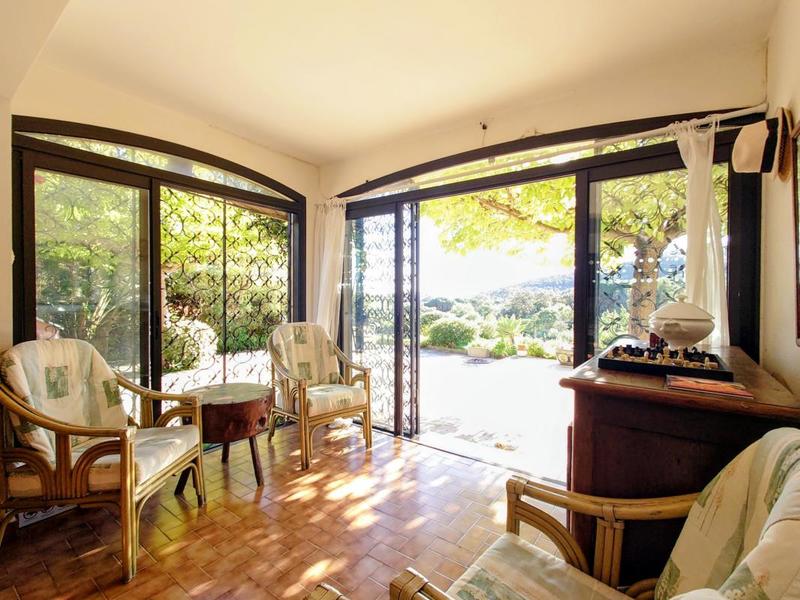 Maison jumelée - 92 m² - 3 pièces