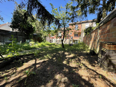 Maison - 140 m² - 9 pièces