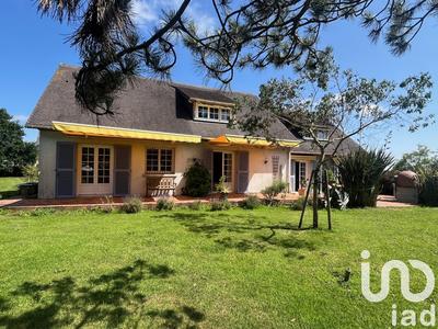 Maison - 239 m² - 6 pièces