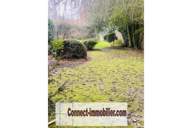 Maison - 257 m² - 9 pièces