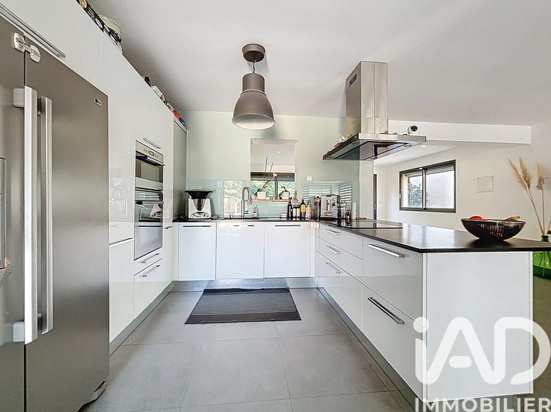 Maison - 146 m² - 5 pièces