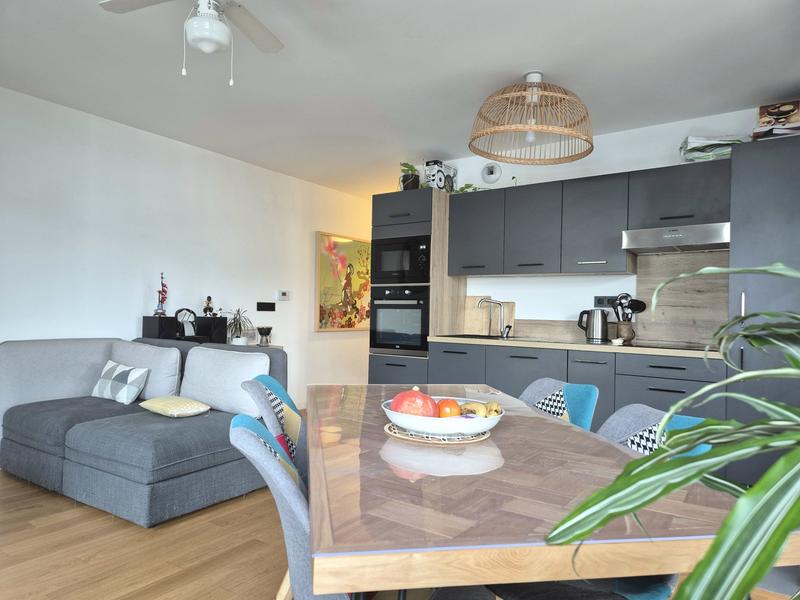 Appartement - 60 m² - 3 pièces