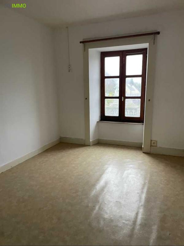 Immeuble - 130 m² - 6 pièces