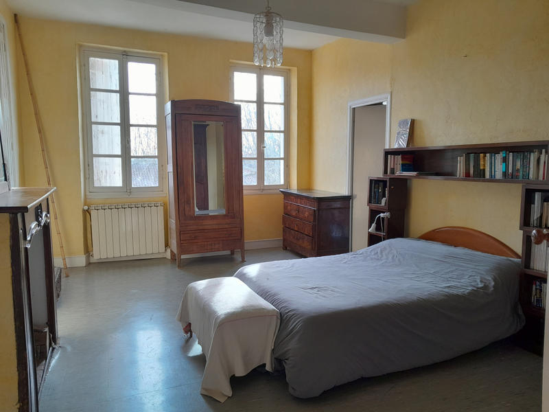 Maison - 257 m² - 10 pièces