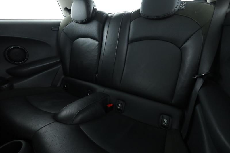 Mini Mini Cooper d Finition Red Hot Chili Bva 3p 116 ch