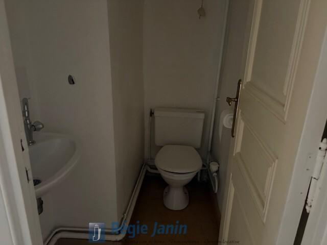 Appartement - 80 m² - 2 pièces