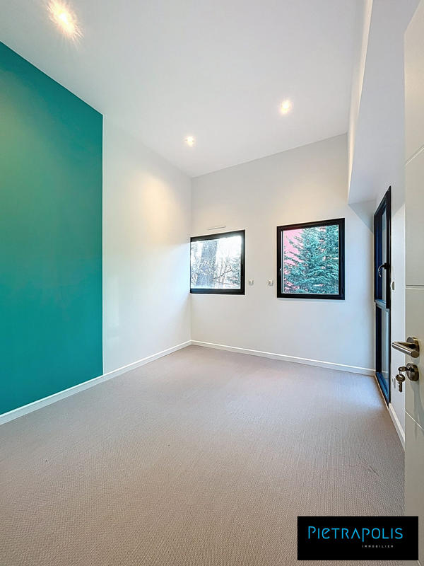 Maison contemporaine - 140 m² - 7 pièces