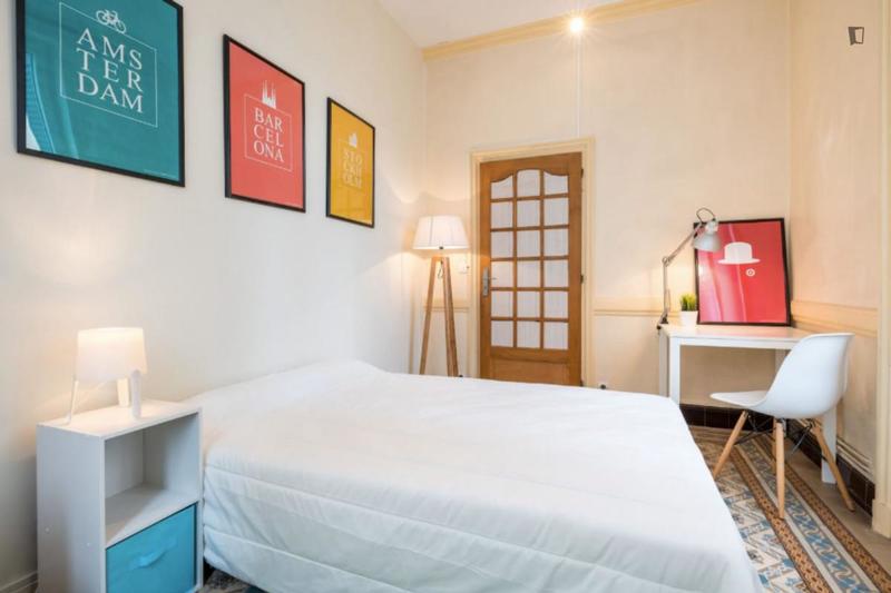 Chambre - 14 m² - 8 pièces