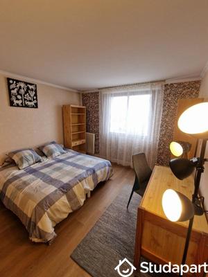 Chambre - 12 m² - 1 pièce