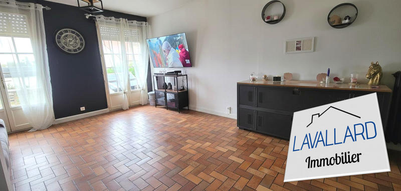 Maison traditionnelle - 131 m² - 6 pièces