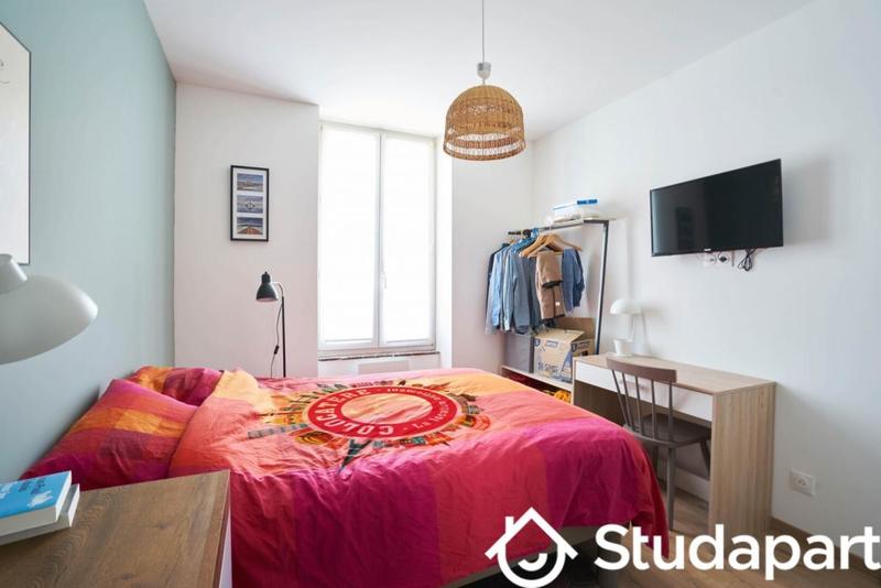 Chambre - 9 m² - 1 pièce