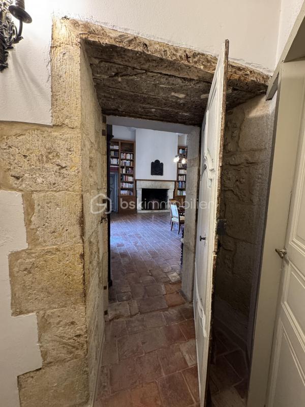 Château - 575 m² - 13 pièces