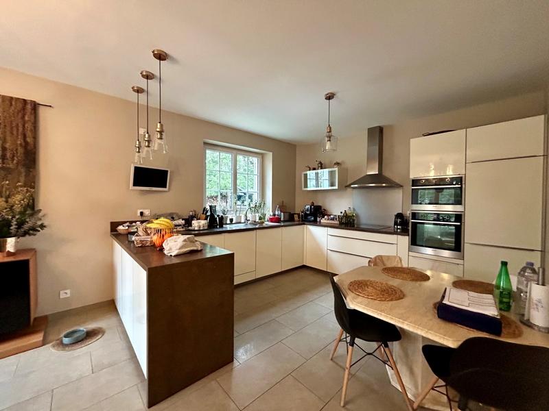 Maison - 197 m² - 6 pièces