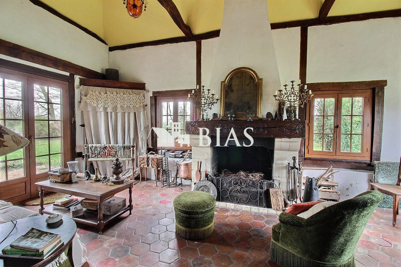 Maison ancienne - 264 m² - 11 pièces