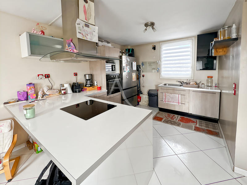 Maison - 88 m² - 5 pièces