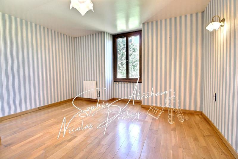 Maison - 138 m² - 6 pièces