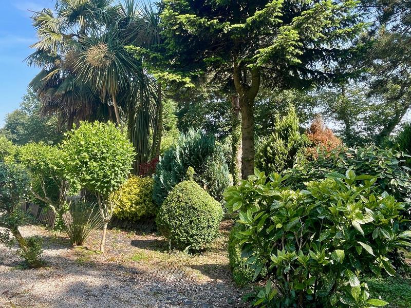 Maison - 234 m² - 8 pièces