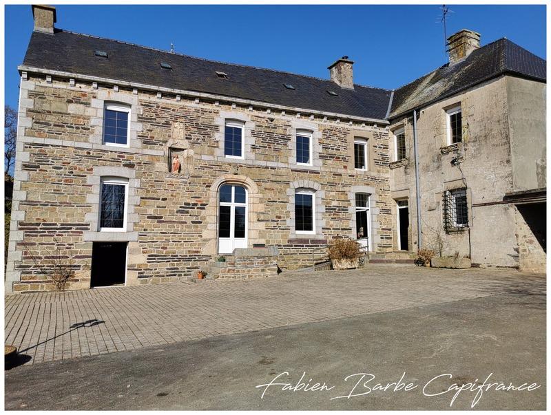 Maison - 260 m² - 7 pièces