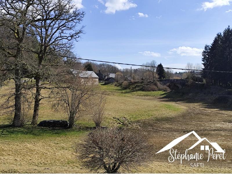 Maison - 332 m² - 2 pièces