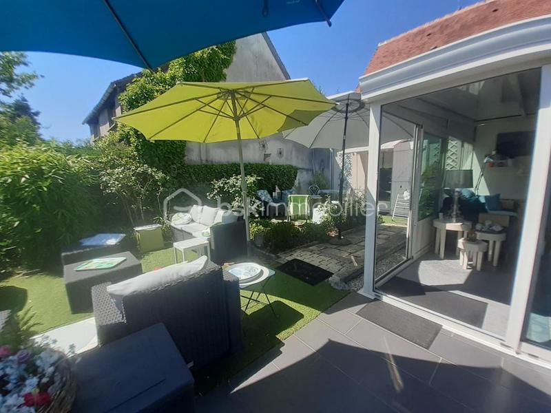 Maison de ville - 109 m² - 6 pièces