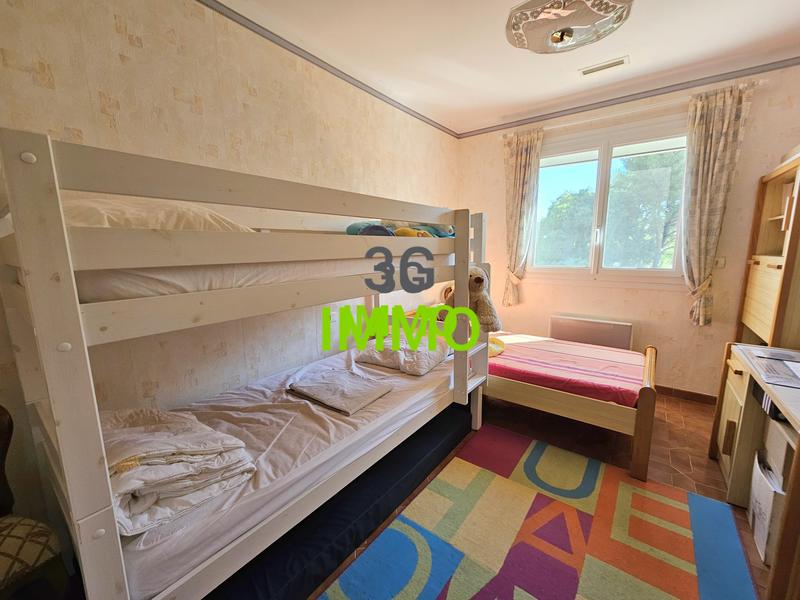 Maison traditionnelle - 201 m² - 8 pièces