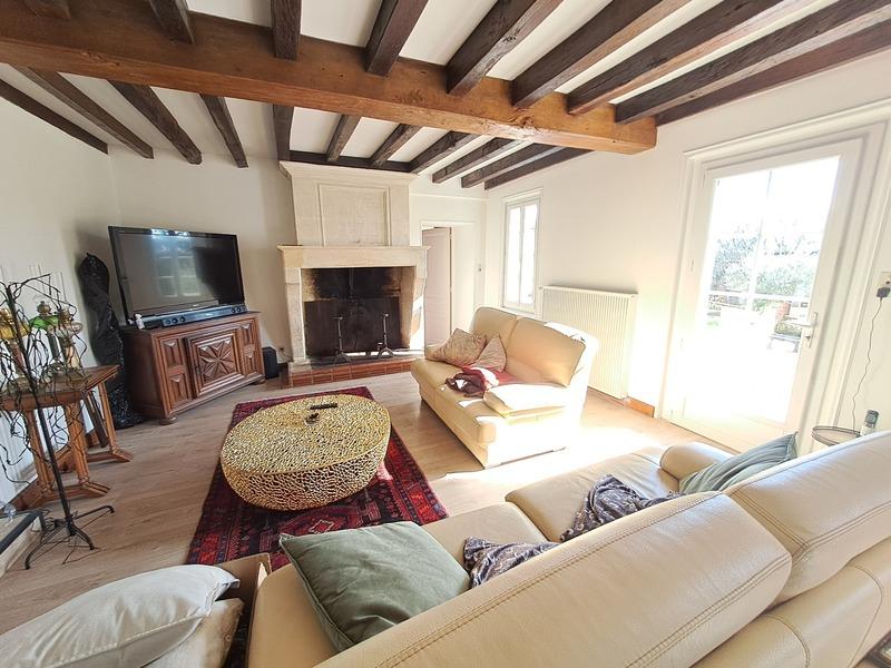 Propriété - 318 m² - 10 pièces