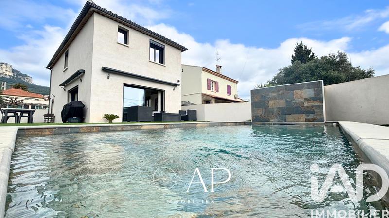 Maison - 117 m² - 5 pièces