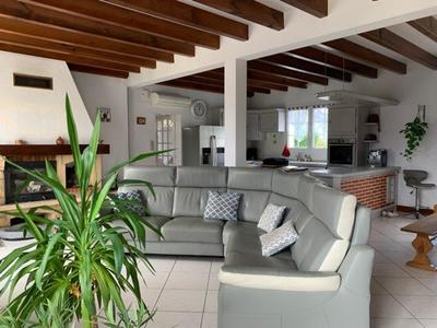 Maison - 168 m² - 6 pièces